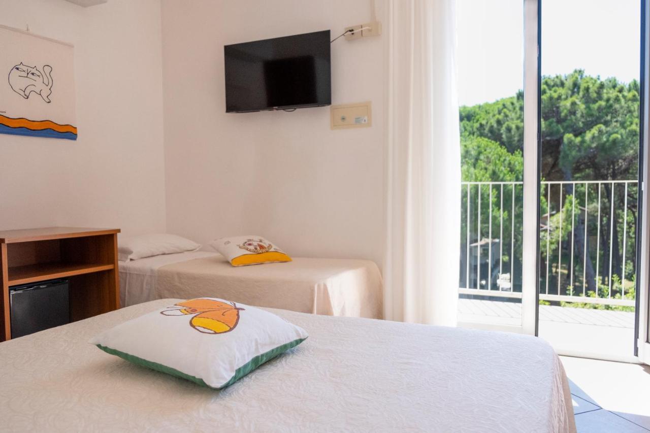 Hotel Orsa Maggiore ميلانو ماريتيما المظهر الخارجي الصورة